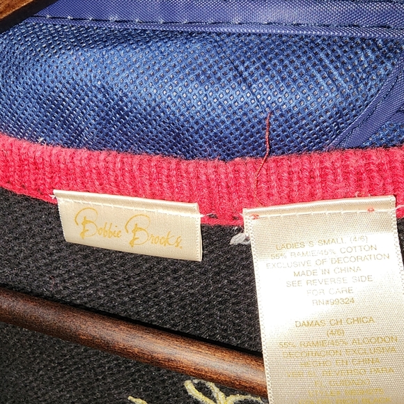 Vintage Knitted Bobbie Brooks Christmas Vest - Picture 4 of 5